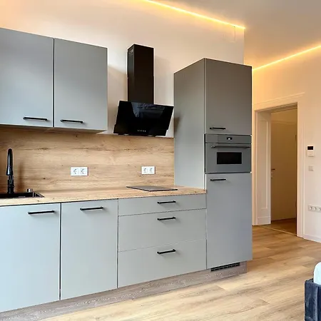 Altbauvilla - Stilvolles Mit Parkplatz Ii Appartamento
